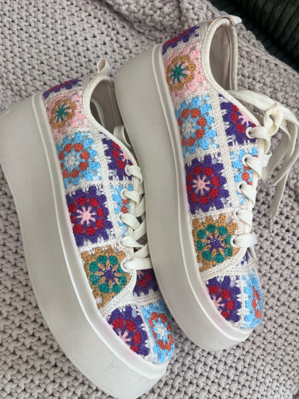 DL1990 Dirty Laundry Rambling crochet granny square boho platform sneakers 8.5